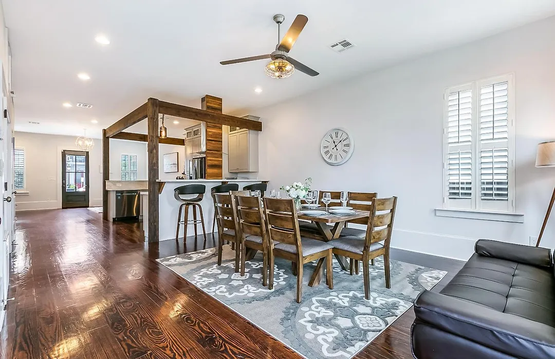 Modern, Spacious Townhouse With Luxury Amenities-1