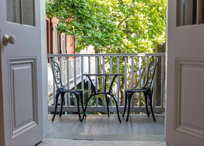 Cheap hotel: Inn On St. Peter, A French Quarter Guest Houses Property