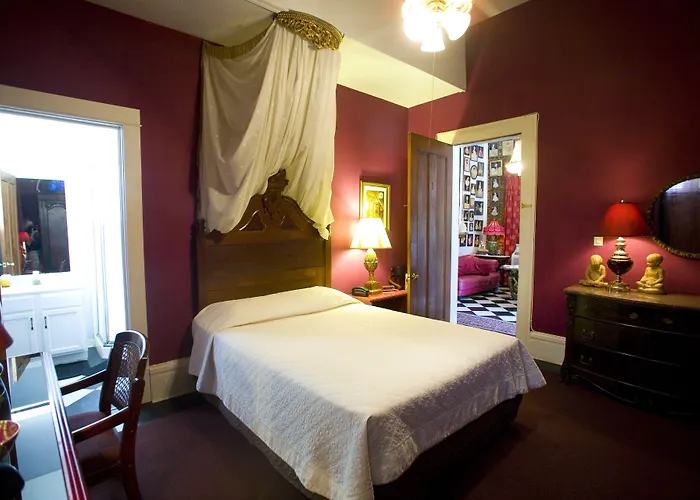Guest house: New Orleans Guest House