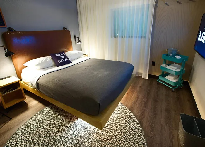 In Luxury hotels Moxy New Orleans Downtown/French Quarter Area