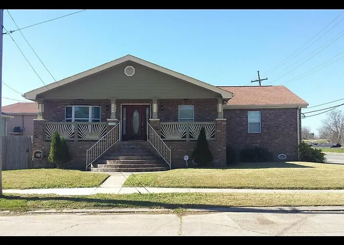 Beautiful 3 Bedroom Home!