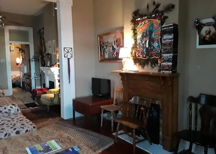 Creole Victorian For Groups Large And Small